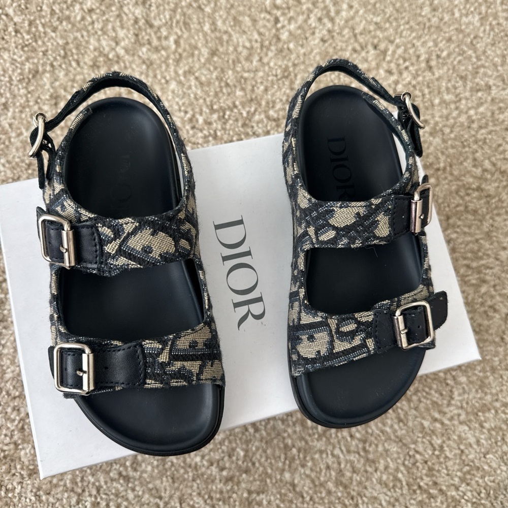 Dior Monogram Sandals - Picture 3 of 6